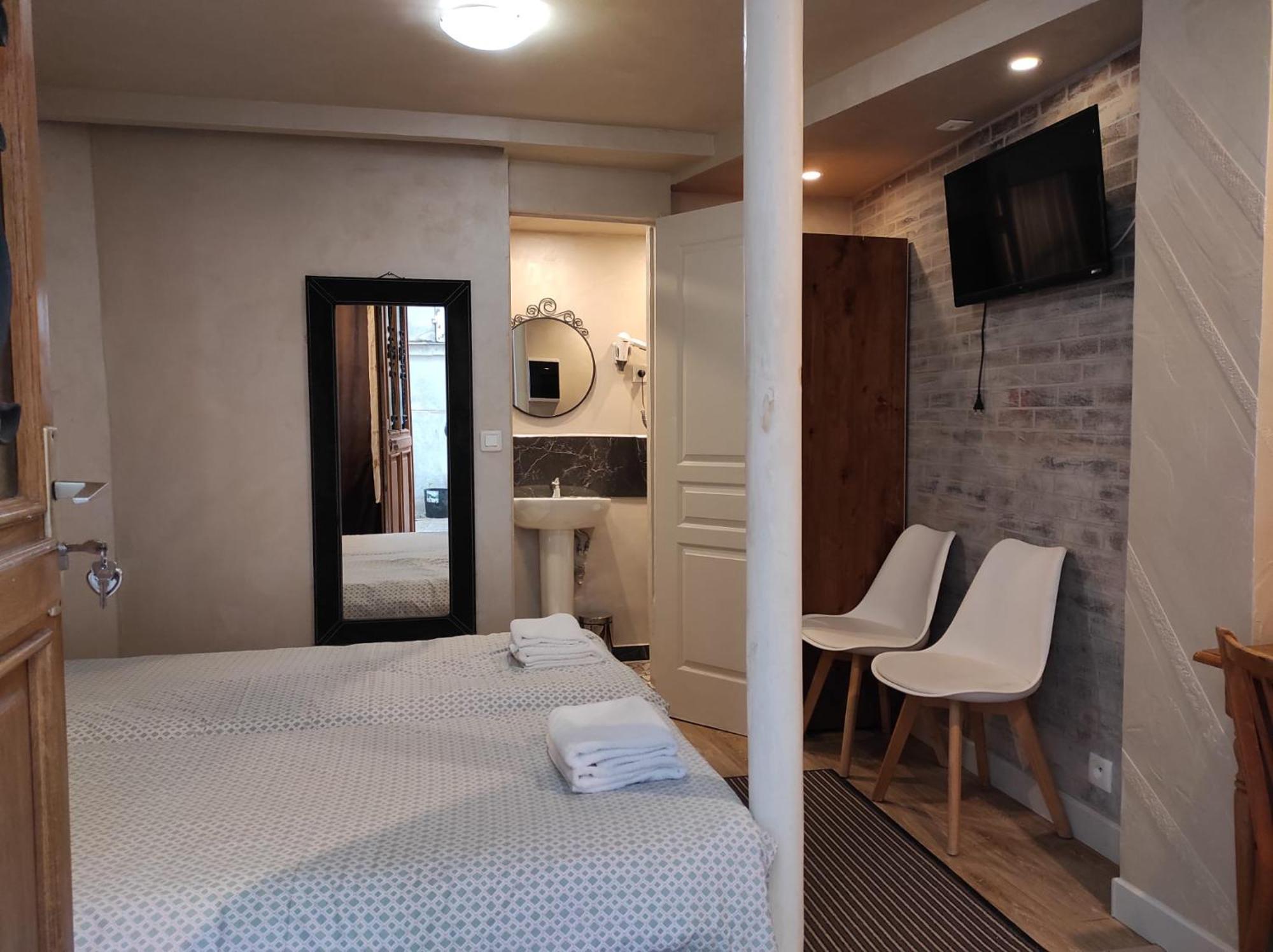 Hotel Clermont Montmartre Parijs Buitenkant foto